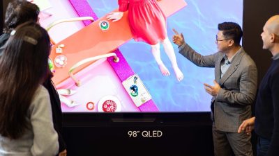 Samsung’s Premium TV Lead Wanes as Chinese Competitors Surge