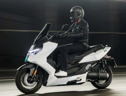 This Spanish Electric Scooter Is a Game Changer