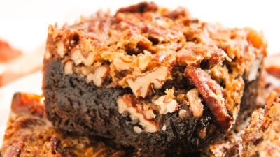 Indulgent Pecan Pie Brownies: A Decadent Treat