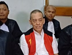 Fariz RM Akui Kecanduan Narkoba Sejak Remaja, Berniat Tinggalkan Dunia Hiburan Fariz RM Akui Kecanduan Narkoba Sejak Remaja, Berniat Tinggalkan Dunia Hiburan