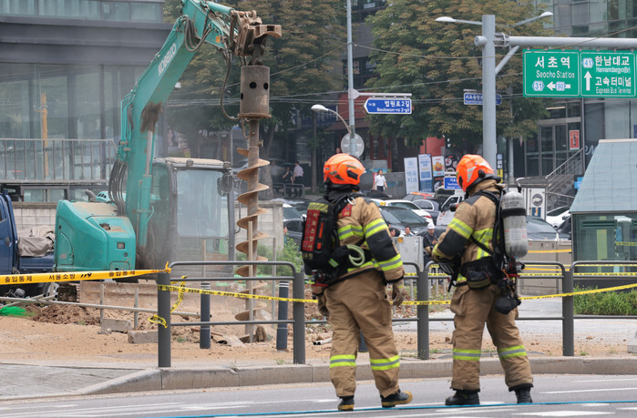 Gas Leak Threatens Busy Subway Station