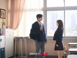 9 Pengorbanan Park Seong A yang Membuat Bae Gyeon Woo Jatuh Hati di Head Over Heels 9 Pengorbanan Park Seong A yang Membuat Bae Gyeon Woo Jatuh Hati di Head Over Heels