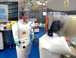 WHO Clings to China’s Stance on COVID Origins, Dismisses Lab Leak Theory in Latest Report WHO Clings to China’s Stance on COVID Origins, Dismisses Lab Leak Theory in Latest Report