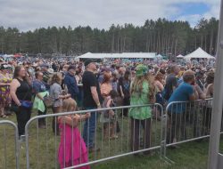 Thousands Flock to Blue Ox Music Festival, Calling It “a Time-Honored Tradition”