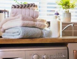 How to Revive Hard Towels and Restore Their Fluff with Two Natural Ingredients