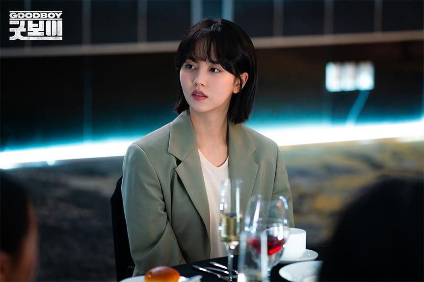 8 Cara Ji Han Na Mendukung Yoon Dong Ju di Good Boy