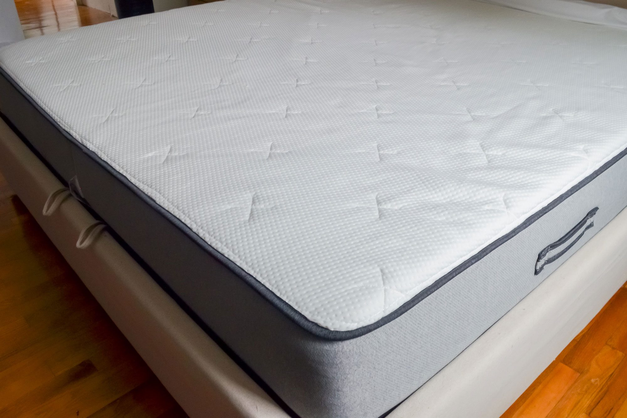 Hybrid Bear Mattress Review: No Sweat Through the Sheets for a Whole Month!