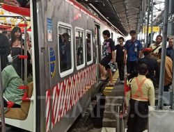 Kereta Commuter Yogyakarta-Solo Tergelincir di Delanggu Kereta Commuter Yogyakarta-Solo Tergelincir di Delanggu