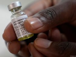 Miracle or Missed Opportunity? Concerns as Revolutionary HIV Drug Gains Approval Miracle or Missed Opportunity? Concerns as Revolutionary HIV Drug Gains Approval