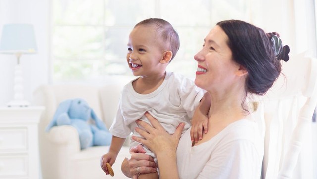 Meski Dihujat, Busui Ini Tetap Melakukan Extended Breastfeeding untuk Anak dengan IUGR