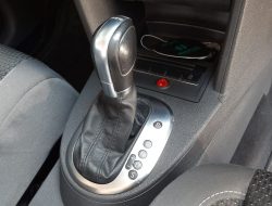 Kenali Tanda-tanda Transmisi Matik di Mobil Bekas Overheat Sebelum Terlambat Kenali Tanda-tanda Transmisi Matik di Mobil Bekas Overheat Sebelum Terlambat