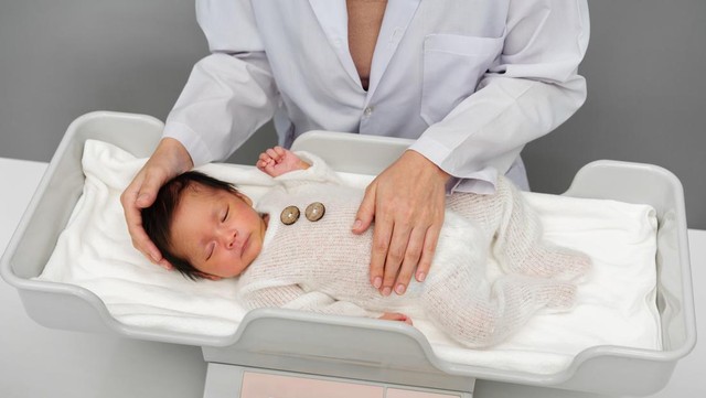 Alasan Berat Badan Bayi 3 Bulan ke Atas Tak Kunjung Bertambah: Fakta yang Perlu Ibu Ketahui
