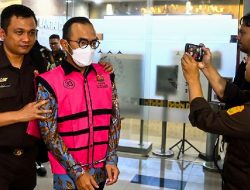 Kejaksaan Teliti Dua Karyawan Subholding Pertamina dalam Skandal Korupsi Minyak Kejaksaan Teliti Dua Karyawan Subholding Pertamina dalam Skandal Korupsi Minyak