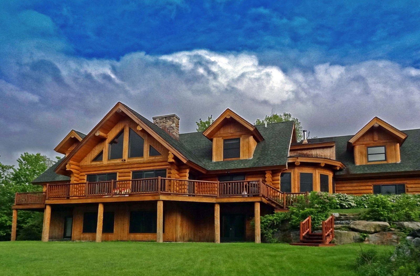 Uhomes.com: Your Perfect Escape Abroad