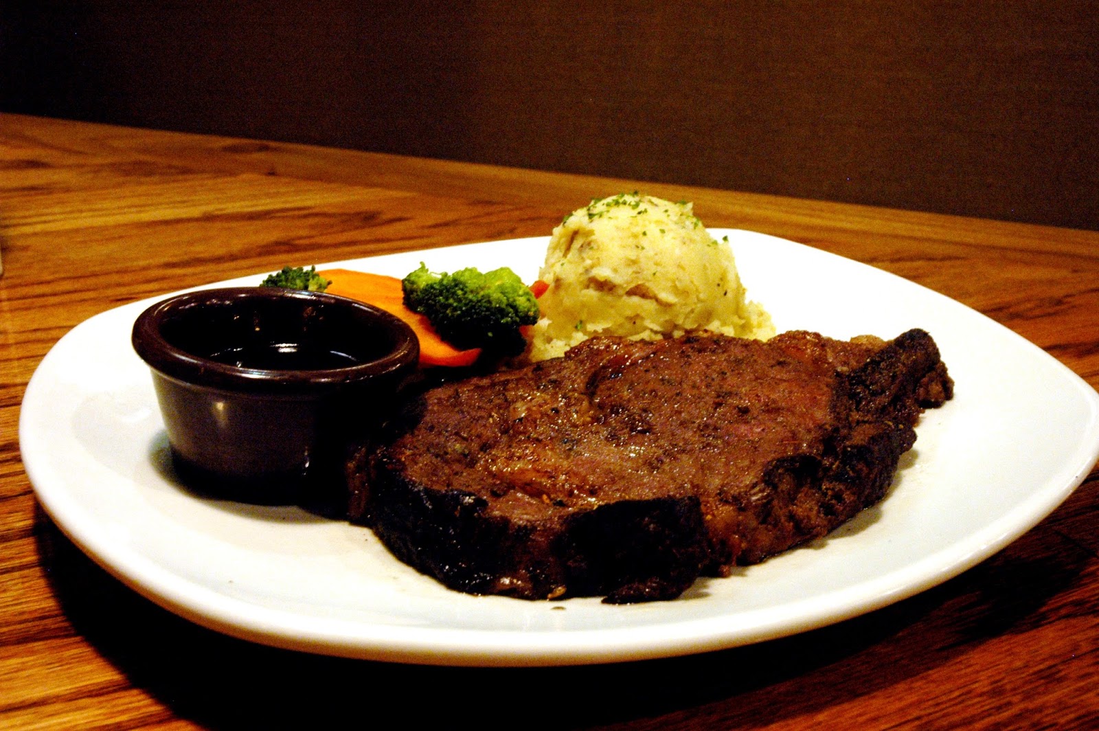 Steak and Seafood Gem Set to Debut at Grand Central Terminal Next Month