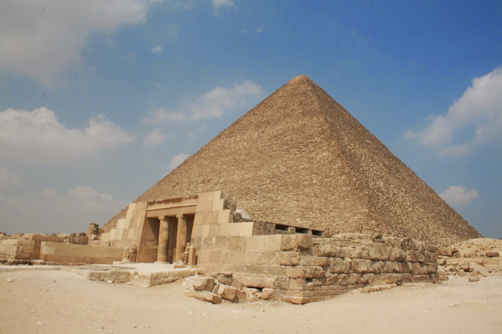 ‘25,000-Year-Old Pyramid Predates Human Civilization, Archaeologists Insist’