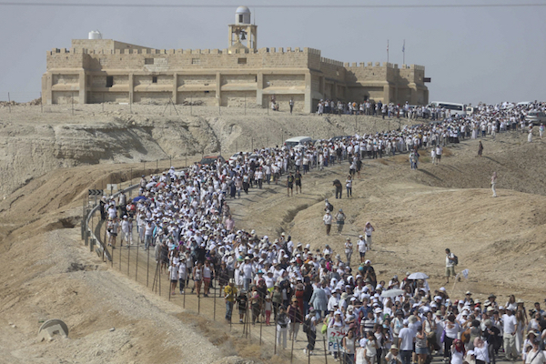 Israelis Abroad May Face Weeks of Uncertainty and Potential Strandedness