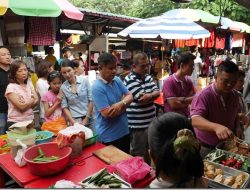 Rising Rents Jeopardize Banthat Thong Road’s Thriving Street Food Scene