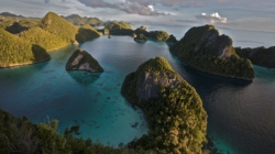 DEMO SOLIDARITAS: Warga Raja Ampat Tolak Tambang Nikel di Sorong