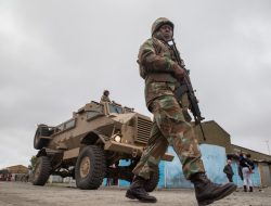 Hundreds of SANDF troops returning from DRC set to land at Air Force Base Waterkloof Hundreds of SANDF troops returning from DRC set to land at Air Force Base Waterkloof