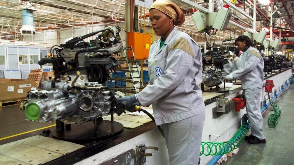 Motoring with Bob Roco ROMEO: Volkswagen’s Kariega Plant Kicks Off Commissioning for New A0 SUV Model
