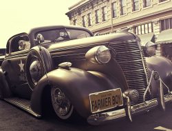 Vintage Mayor’s Ride Returns: Classic Vehicle Hits the Road Again