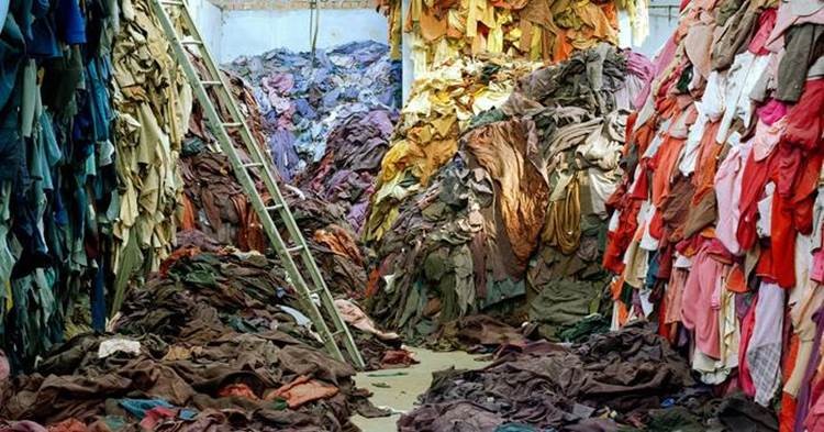 E-Waste Chic: How Second-Hand Fashion Is Reshaping Livelihoods