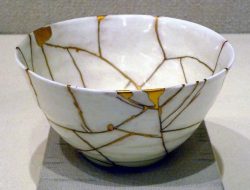 Love’s Healing Touch: How a Thai Kintsugi Artist Beautifies Broken Objects
