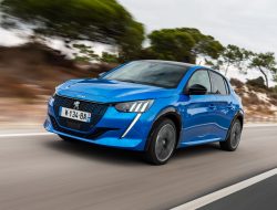 PEUGEOT’S E-208 GTI RETURNS – READY TO REVOLUTIONIZE THE INTERNATIONAL SCENE PEUGEOT’S E-208 GTI RETURNS – READY TO REVOLUTIONIZE THE INTERNATIONAL SCENE
