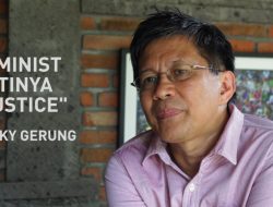 Fokus pada Penyakit Jokowi, Rocky Gerung Bahas Dari Psikosomatik Hingga Politik Main-main Fokus pada Penyakit Jokowi, Rocky Gerung Bahas Dari Psikosomatik Hingga Politik Main-main