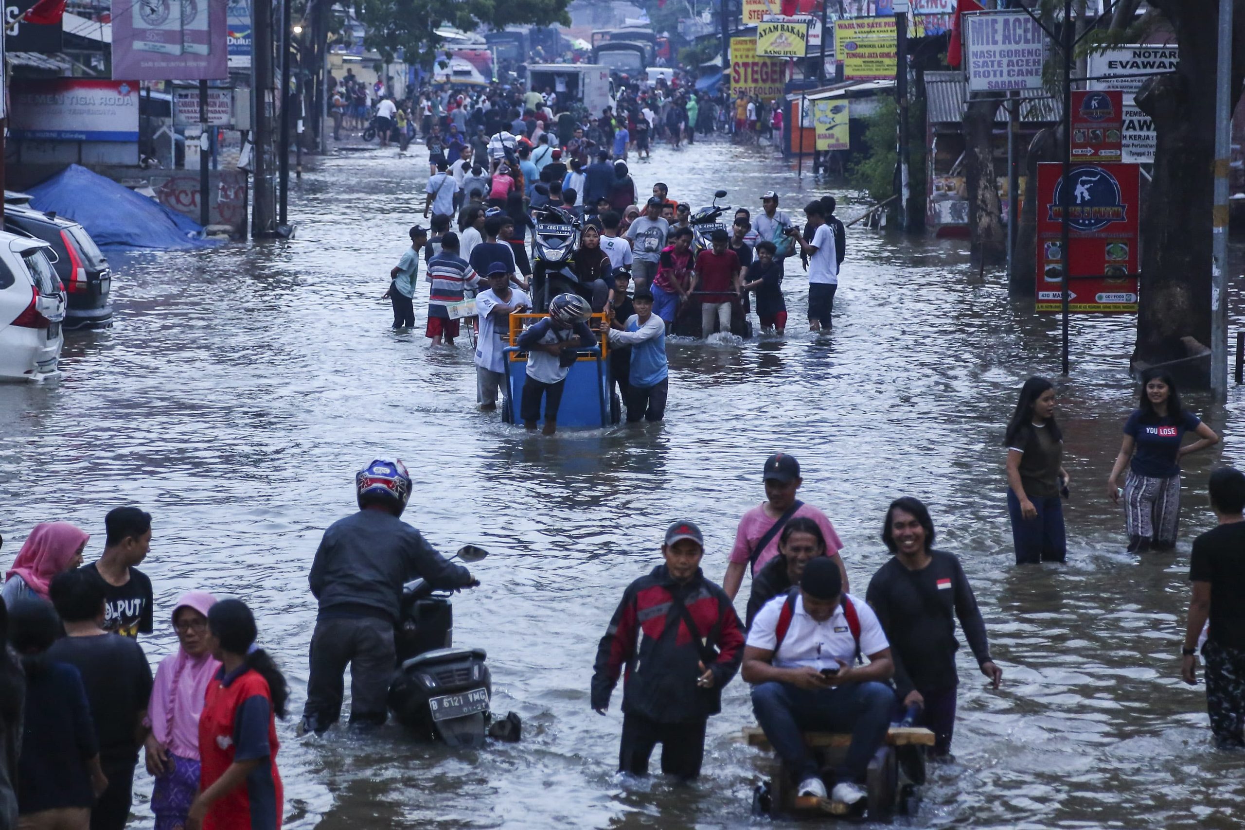 Rain Expected to Flood Parts of the Nation