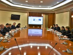 Head of State Examines Finance Minister’s Achievements at Global Development Financing Conference