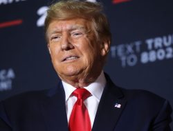 Trump Turunkan Tarif Impor RI Jadi 19 Persen, Indonesia Siap Beli Produk Energi AS Trump Turunkan Tarif Impor RI Jadi 19 Persen, Indonesia Siap Beli Produk Energi AS