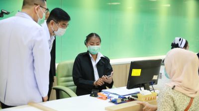 NHSO Approves Hiring 18,000 Carers