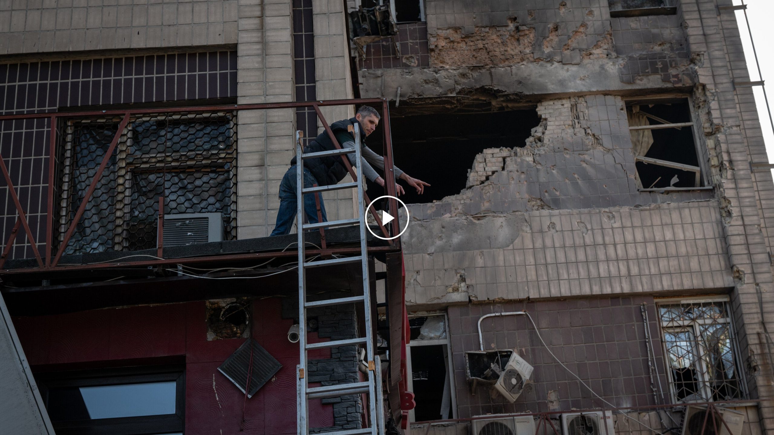 Russia launches new drone assault on Ukraine