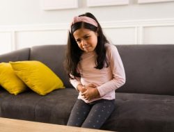 10 Cara Alami Mengatasi Perut Kembung Anak 10 Cara Alami Mengatasi Perut Kembung Anak