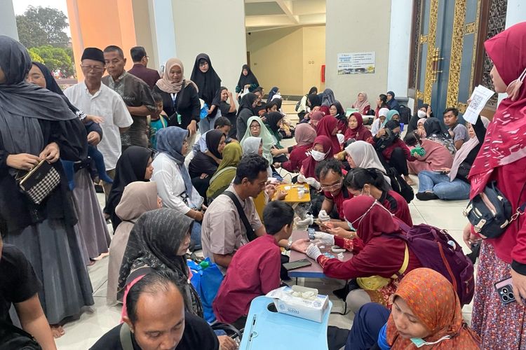 Program Cek Kesehatan Gratis untuk Santri dan Siswa Sekolah Negeri Dimulai, Pengamat: Negara Harus Berpihak pada Keluarga Prasejahtera