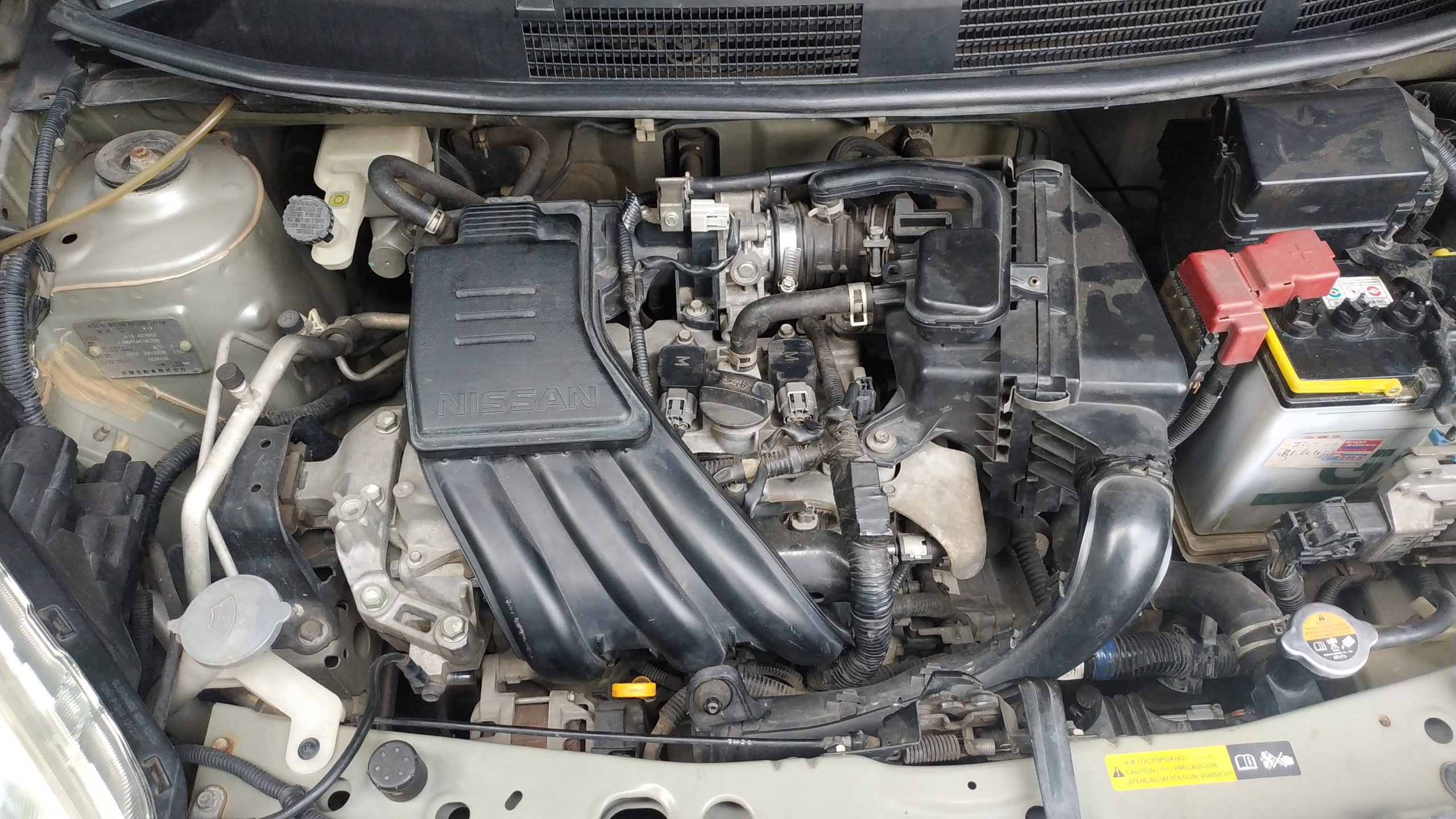 3 Tips Cegah Mesin Mobil Overheat saat Berkendara