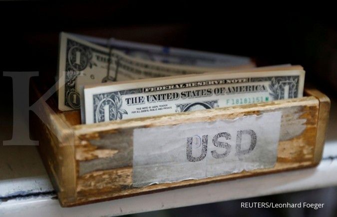 Dolar Melemah ke Level Terendah Multi-Tahun Jelang Tarif AS