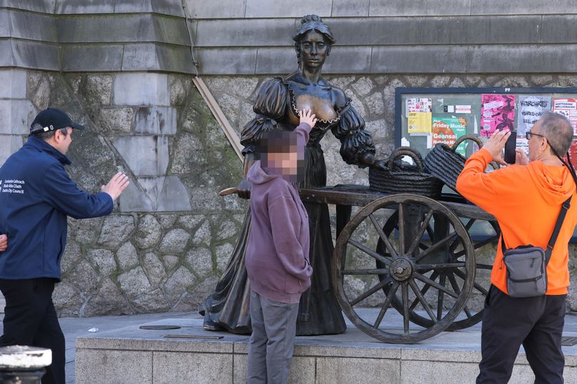 Emails Show ‘Extreme Distress’ Over ‘Sexualised’ Molly Malone Statue Amid Groping Ban Plans