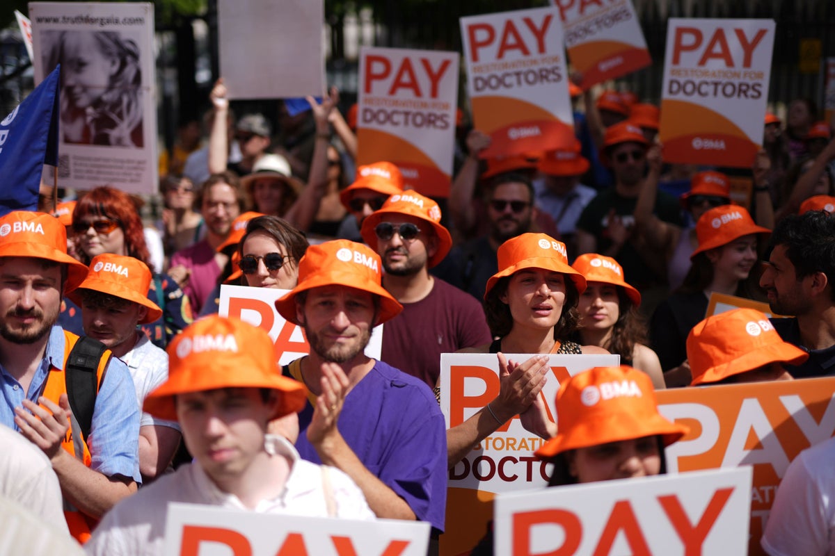 Doctors demand action from Streeting before pay strike