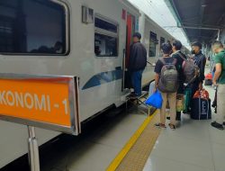 Siapkan Liburanmu, Pemerintah Beri Diskon Tol hingga Tiket Pesawat untuk Nataru 2025, Diumumkan September Siapkan Liburanmu, Pemerintah Beri Diskon Tol hingga Tiket Pesawat untuk Nataru 2025, Diumumkan September