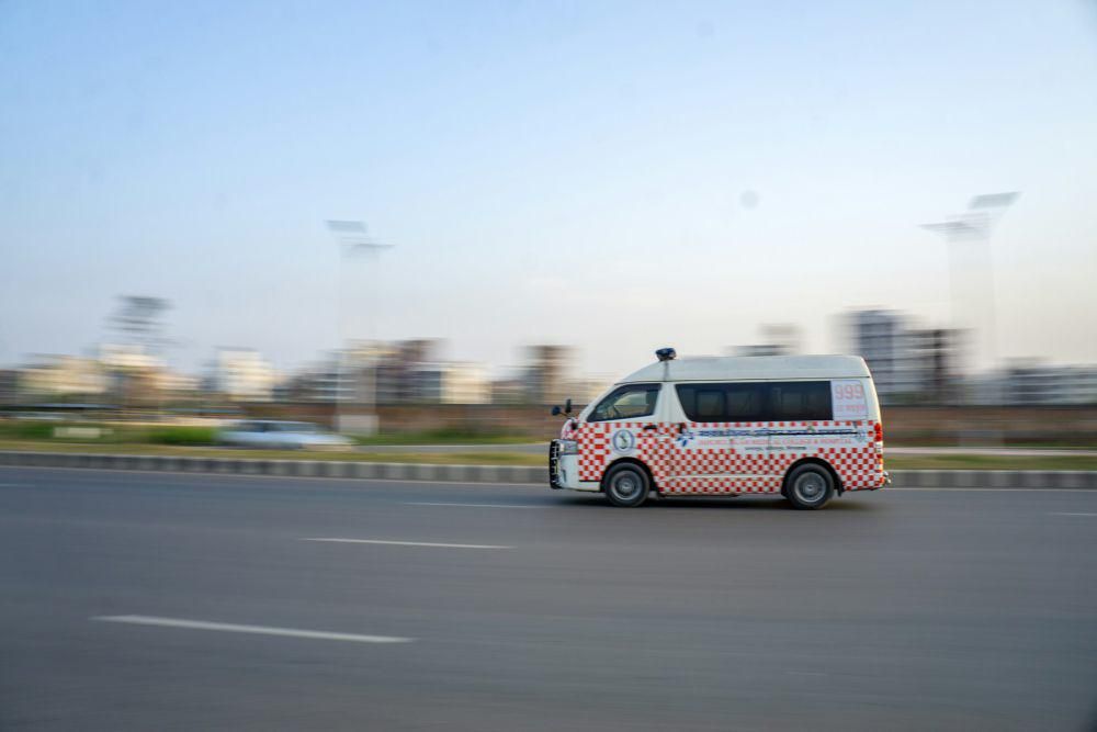 Sopir Ambulans Butuh SIM Khusus? Ini Jawabannya!