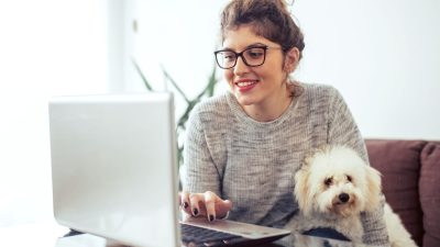 25 Remote Jobs for Beginners (Hiring Now)