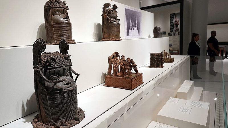 Netherlands Repatriates Over 100 Looted Benin Bronzes to Nigeria