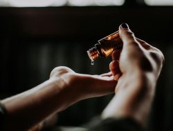 Tentu! Berikut adalah rephrased title dalam Bahasa Indonesia yang lebih menarik namun tetap menjaga makna:

**”5 Tips Ampuh Usir Tikus di Rumah, Bikin Bersih dan Nyaman!”**

Jika ingin nuansa yang sedikit lebih serius atau informatif, bisa juga menggunakan:

**”Cara Efektif Mengusir Tikus agar Rumah Tetap Bersih dan Nyaman”**

Berikan tahu jika kamu ingin versi dengan tone tertentu (misalnya lebih santai, profesional, atau mengundang rasa penasaran).