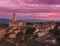 Tentu! Berikut adalah versi yang lebih menarik dan singkat, tetapi tetap mempertahankan maknanya:
**”Umbria: Destinasi Mewah Tersembunyi di Italia”**
Jika ingin nuansa yang lebih gaya dan mengundang klik:
**”Umbria, Permata Mewah yang Terlupakan di Italia”**
Berikan tahu jika kamu ingin variasi lain atau dengan nada yang berbeda (misalnya, informatif, eksploratif, atau promosional). Tentu! Berikut adalah versi yang lebih menarik dan singkat, tetapi tetap mempertahankan maknanya:
**”Umbria: Destinasi Mewah Tersembunyi di Italia”**
Jika ingin nuansa yang lebih gaya dan mengundang klik:
**”Umbria, Permata Mewah yang Terlupakan di Italia”**
Berikan tahu jika kamu ingin variasi lain atau dengan nada yang berbeda (misalnya, informatif, eksploratif, atau promosional).