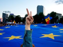 **”European Flag Turns 40: Icon of Unity Through Decades of Change”**