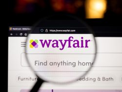 Wayfair’s Barstool Called ‘Absolutely Perfect’ by Shoppers Wayfair’s Barstool Called ‘Absolutely Perfect’ by Shoppers