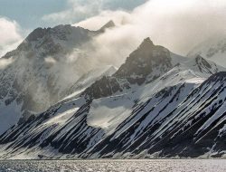 Fakta-Fakta Menarik Svalbard, Kepulauan Paling Utara di Dunia Fakta-Fakta Menarik Svalbard, Kepulauan Paling Utara di Dunia